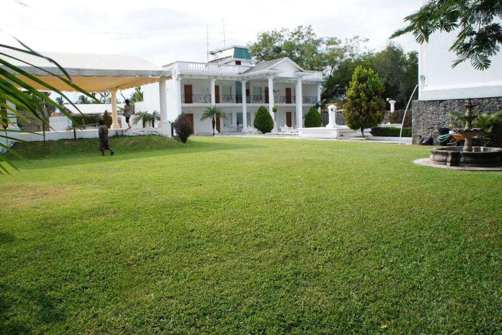 La Gran Casablanca Villa จูเตเปค ภายนอก รูปภาพ