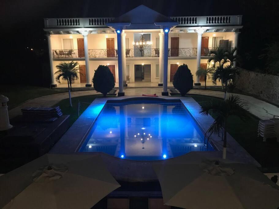La Gran Casablanca Villa จูเตเปค ภายนอก รูปภาพ