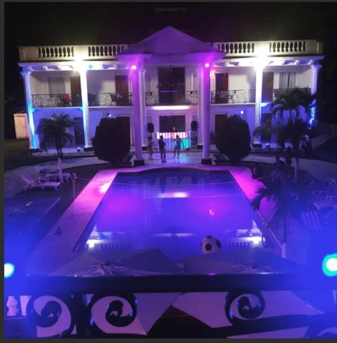 La Gran Casablanca Villa จูเตเปค ภายนอก รูปภาพ